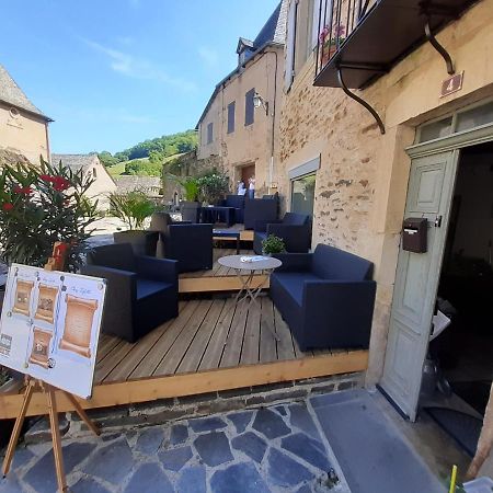 エスタン Chez Tifille Bed & Breakfast エクステリア 写真