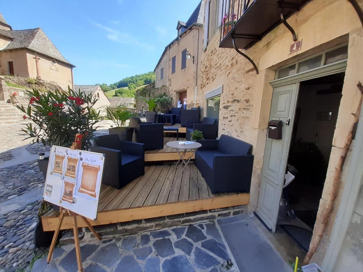エスタン Chez Tifille Bed & Breakfast エクステリア 写真
